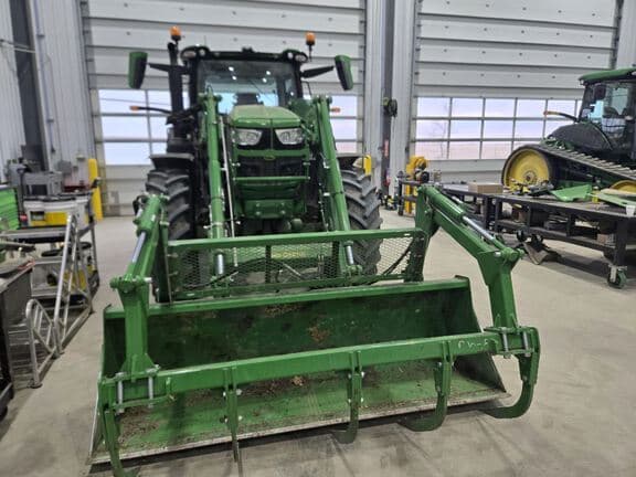 Image of John Deere 6R 155 equipment image 4