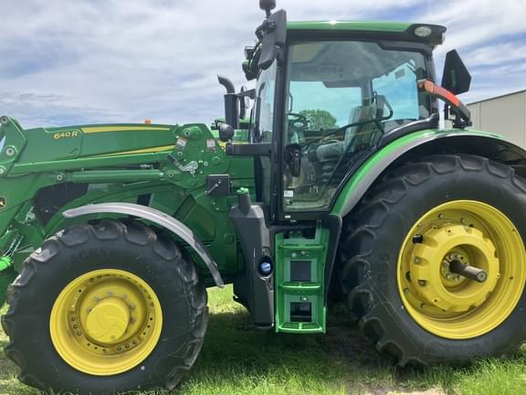 Image of John Deere 6R 155 equipment image 2