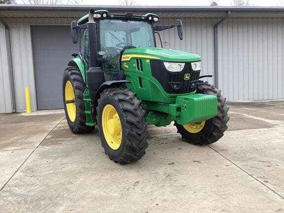 Image of John Deere 6R 155 equipment image 2