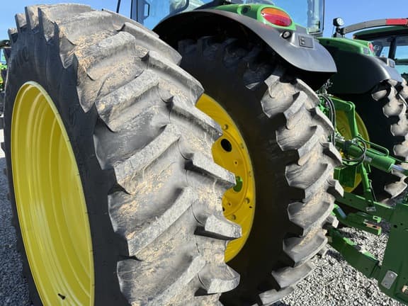 Image of John Deere 6R 175 equipment image 4