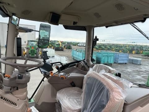Image of John Deere 6R 175 equipment image 4