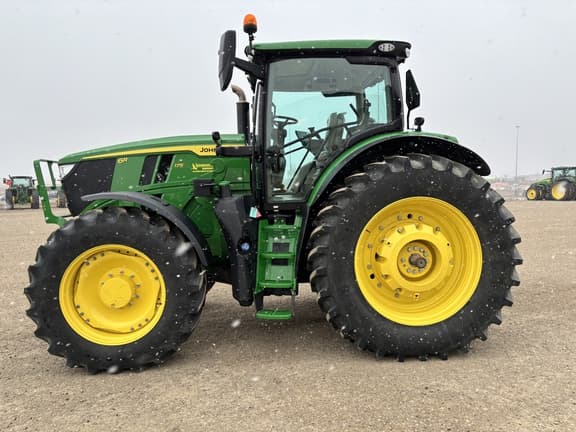 Image of John Deere 6R 175 equipment image 4
