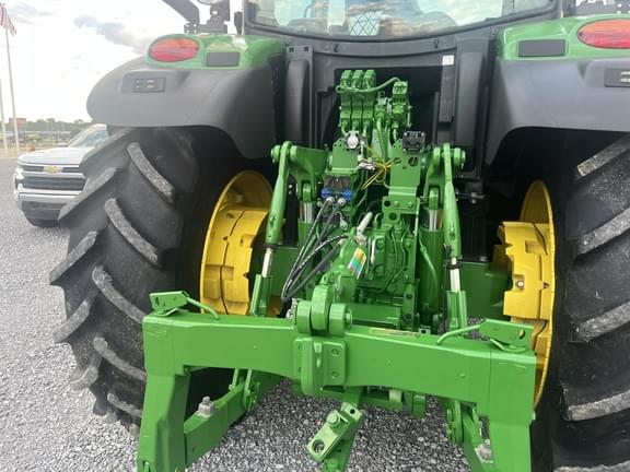 Image of John Deere 6R 195 equipment image 3