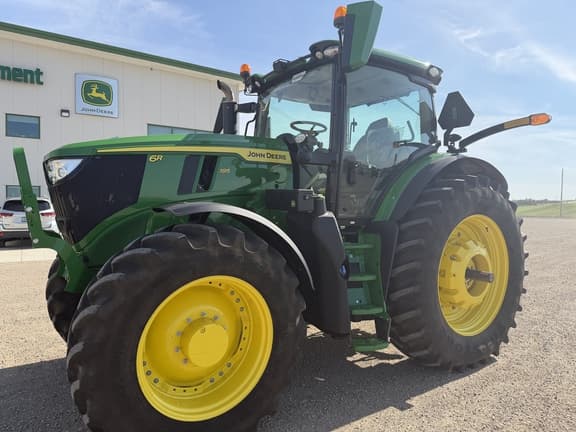 Image of John Deere 6R 195 equipment image 1