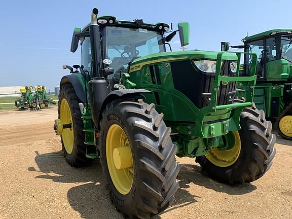 Image of John Deere 6R 215 equipment image 1
