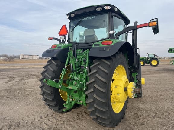 Image of John Deere 6R 215 equipment image 3