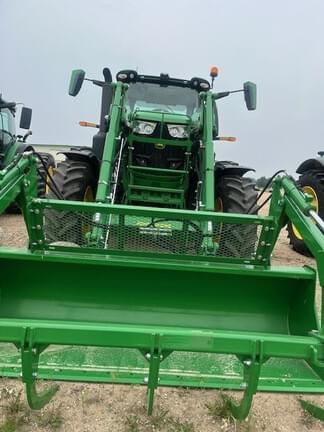 Image of John Deere 6R 230 equipment image 1