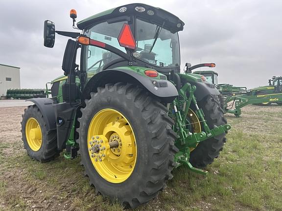Image of John Deere 6R 230 equipment image 3