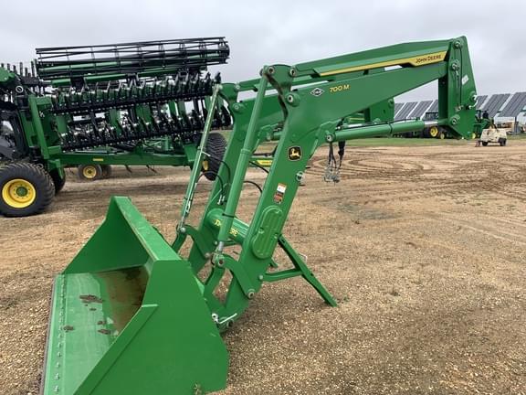 Image of John Deere 700M Primary image