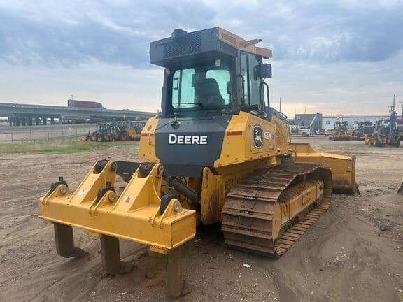 Image of John Deere 750L equipment image 2