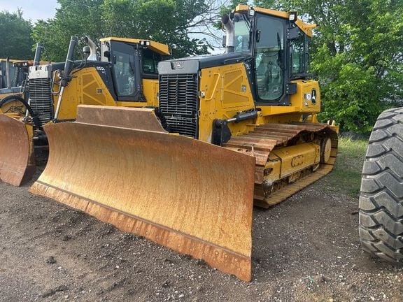 2024 John Deere 750L Equipment Image0