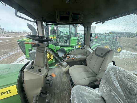 Image of John Deere 7R 230 equipment image 3