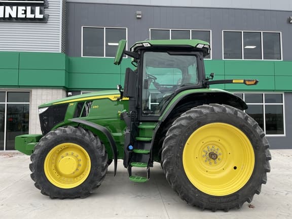 Image of John Deere 7R 230 equipment image 4