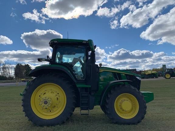 Image of John Deere 7R 270 equipment image 2