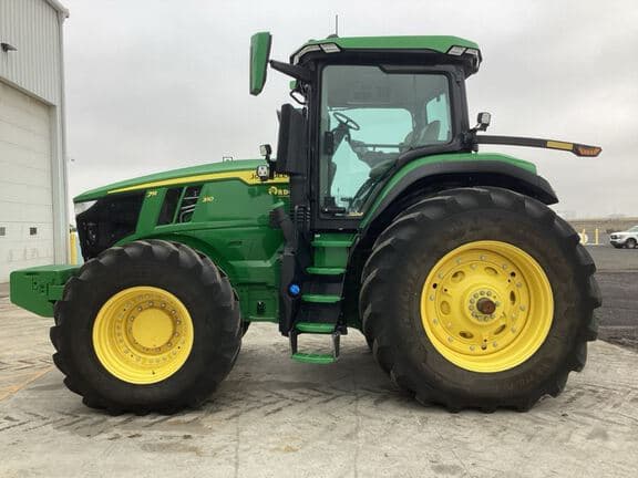 Image of John Deere 7R 310 equipment image 1