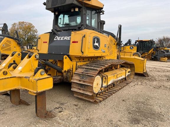 Image of John Deere 850L equipment image 4
