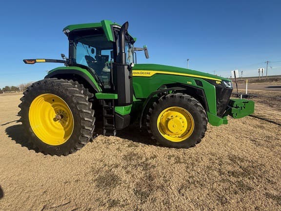 Image of John Deere 8R 230 Primary image