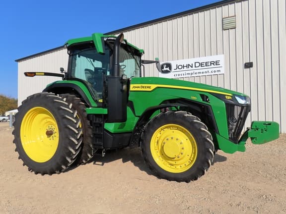 Image of John Deere 8R 230 Primary image