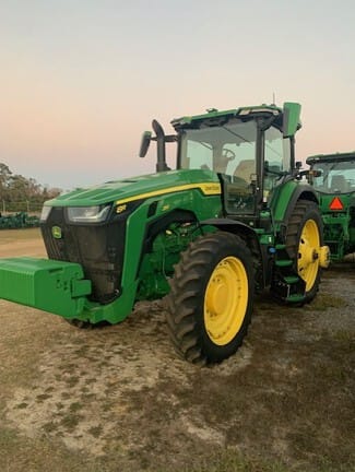 2024 John Deere 8R 250 Equipment Image0