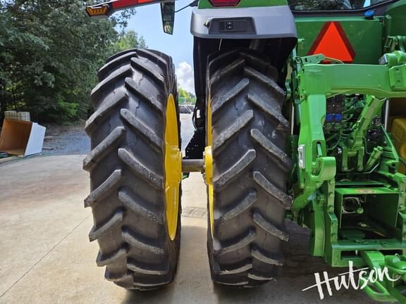 Image of John Deere 8R 250 equipment image 2