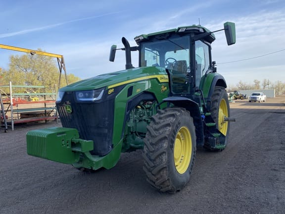 2024 John Deere 8R 250 Equipment Image0