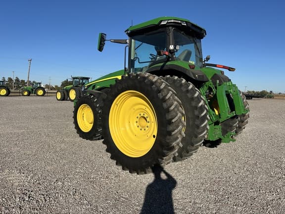 Image of John Deere 8R 250 equipment image 2