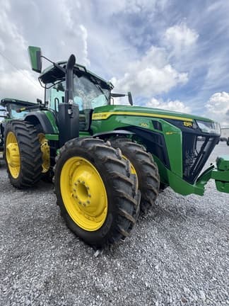 Image of John Deere 8R 250 equipment image 2