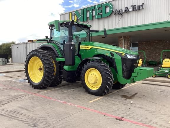 Image of John Deere 8R 250 equipment image 4