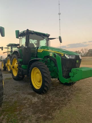 2024 John Deere 8R 250 Equipment Image0
