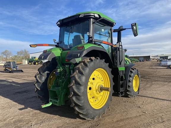 Image of John Deere 8R 250 equipment image 3