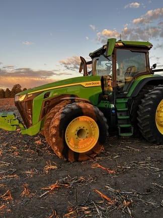 2024 John Deere 8R 280 Equipment Image0