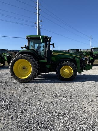 Image of John Deere 8R 280 equipment image 2