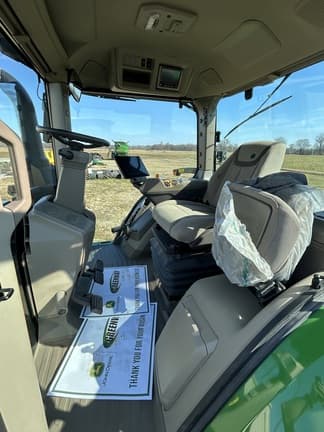 Image of John Deere 8R 280 equipment image 4