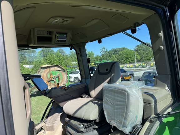 Image of John Deere 8R 280 equipment image 1