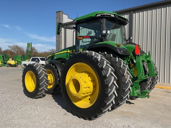 Image of John Deere 8R 310 equipment image 4