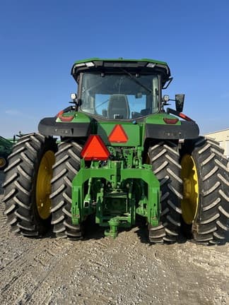 Image of John Deere 8R 310 equipment image 2