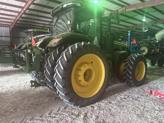 Image of John Deere 8R 310 equipment image 2