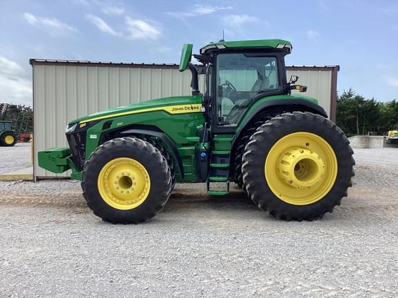 Image of John Deere 8R 310 equipment image 1