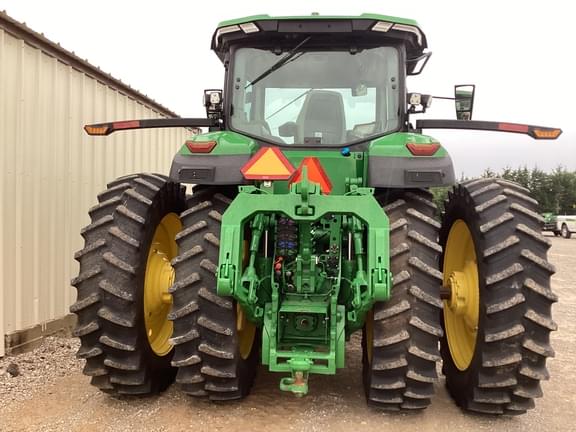 Image of John Deere 8R 310 equipment image 4