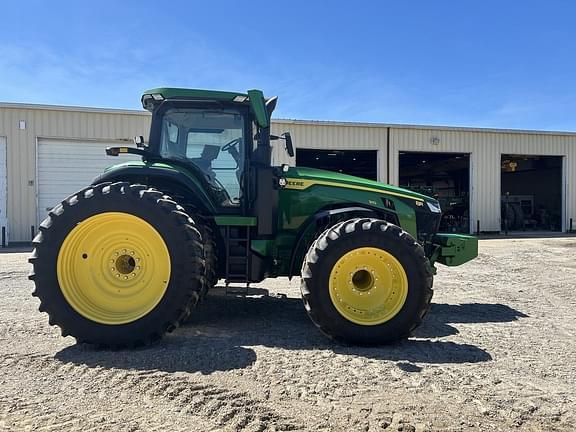 Image of John Deere 8R 310 equipment image 1