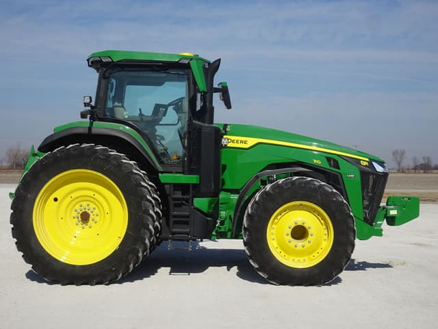 Image of John Deere 8R 310 equipment image 3