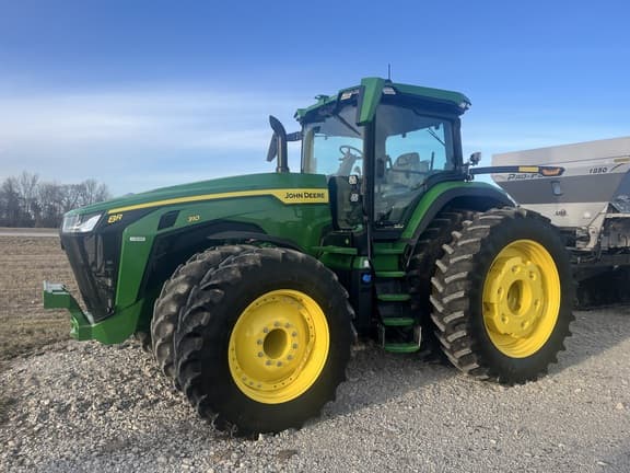 Image of John Deere 8R 310 equipment image 2