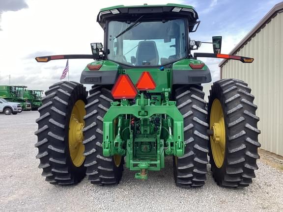Image of John Deere 8R 310 equipment image 4