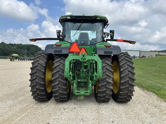 Image of John Deere 8R 310 equipment image 3