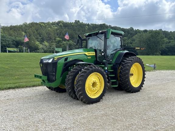 Image of John Deere 8R 310 equipment image 2