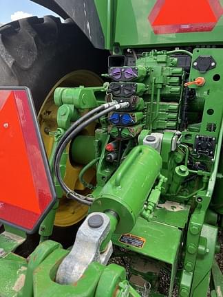 Image of John Deere 8R 310 equipment image 4