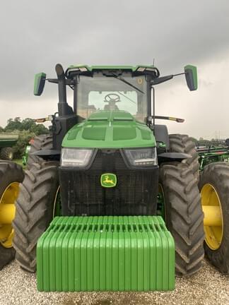 Image of John Deere 8R 340 equipment image 2