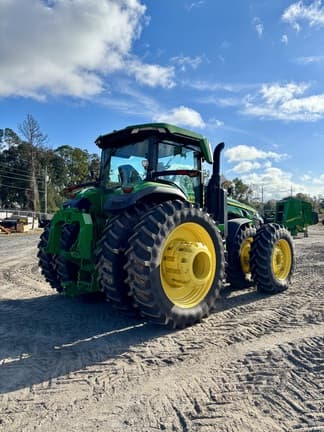 Image of John Deere 8R 340 equipment image 4