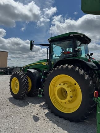 Image of John Deere 8R 340 equipment image 3