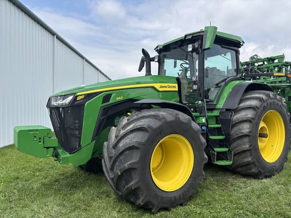 Image of John Deere 8R 340 equipment image 4